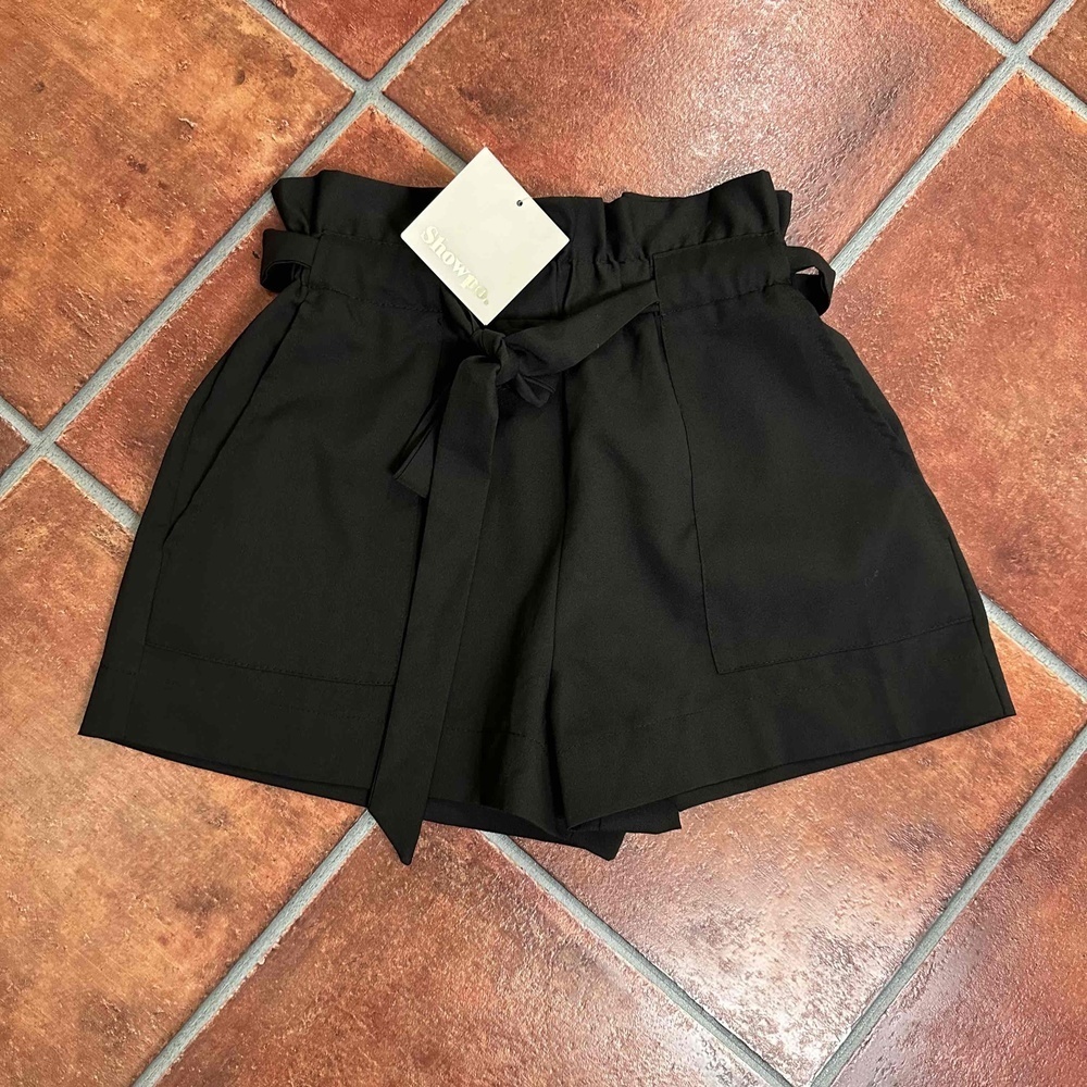 NWT Showpo Black High Waisted Belted Stretch Shorts Size 2